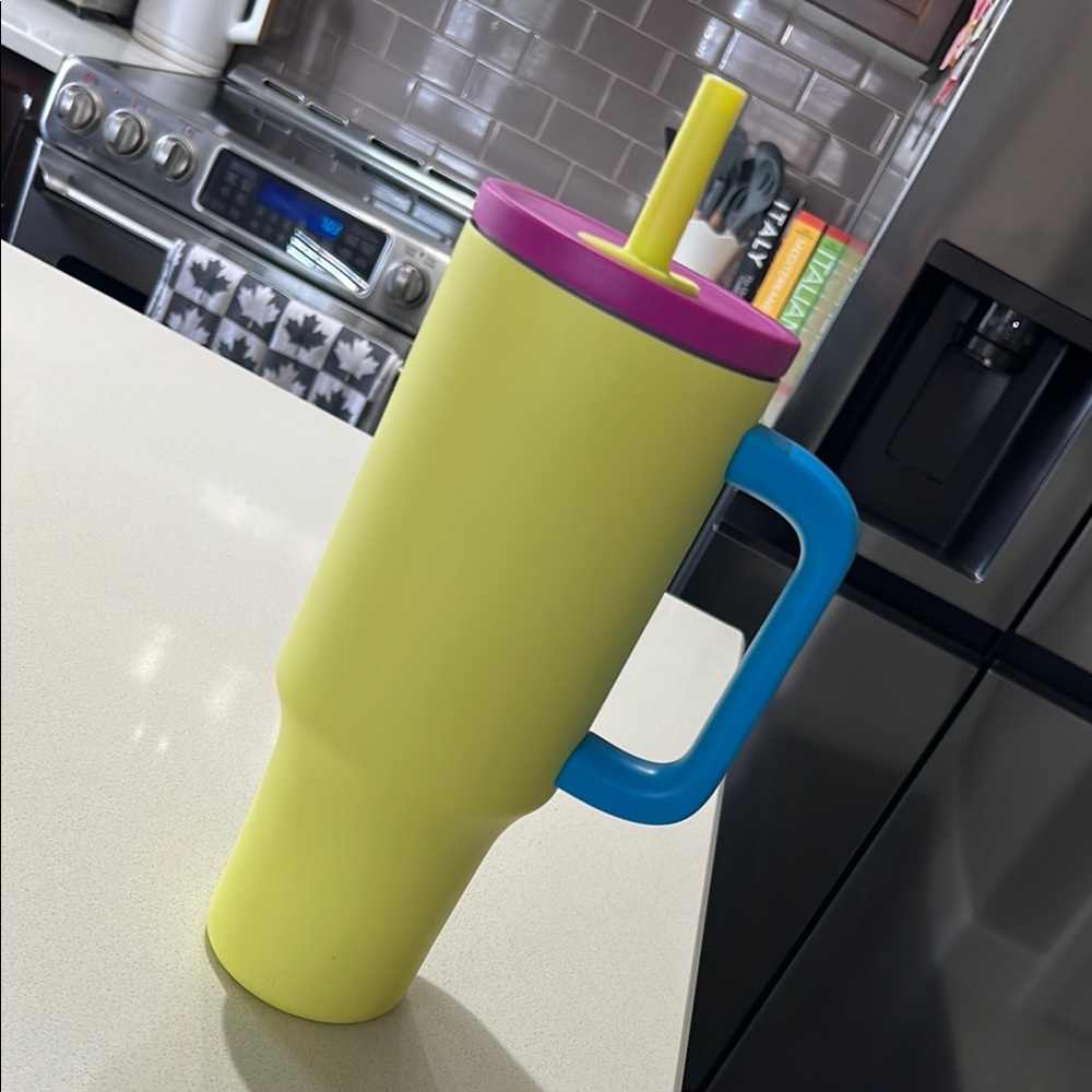 40oz tumbler with straw